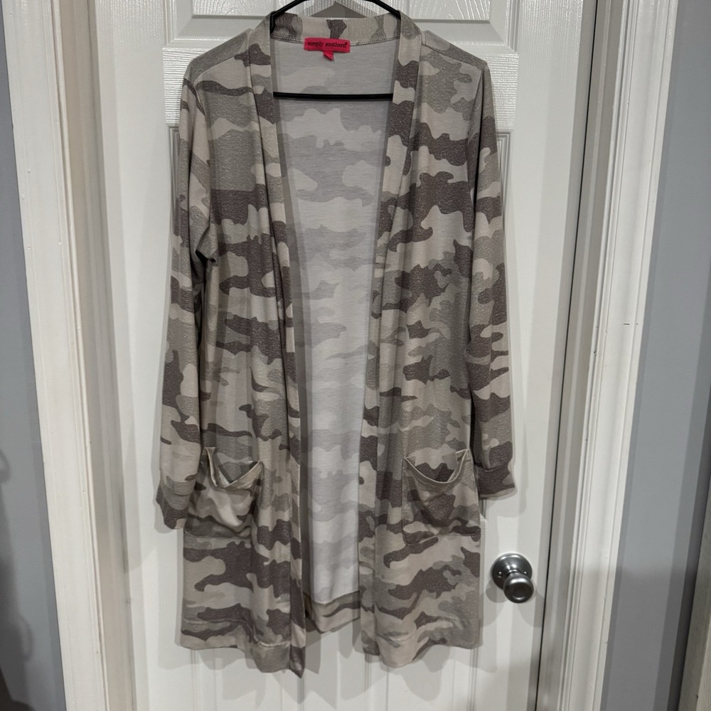 Simply Southern Ladies Size Large-Extra Large Long Sleeve Open Cardigan Camo